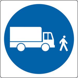 Schild (Fahrzeuge auf ein Schritttempo)