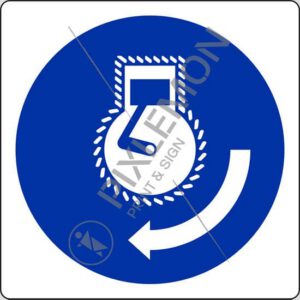 cartello (accendere il motore nella procedura di lancio in mare - start engine in launch sequence)