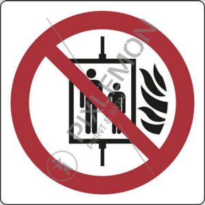 cartello (vietato l'uso dell'ascensore in caso di incendio - do not use lift in the event of fire)